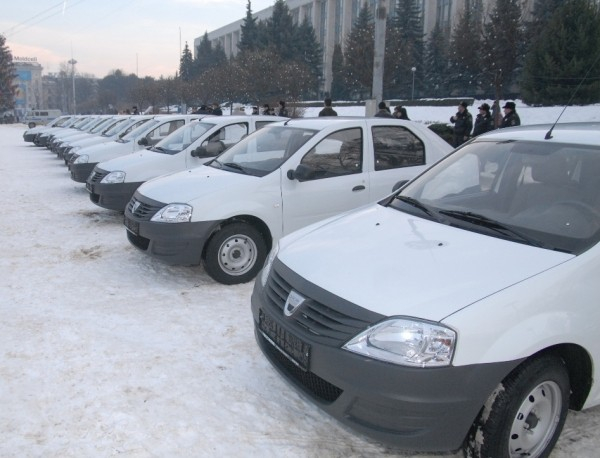 Automobile noi pentru poliţia municipală 

 
